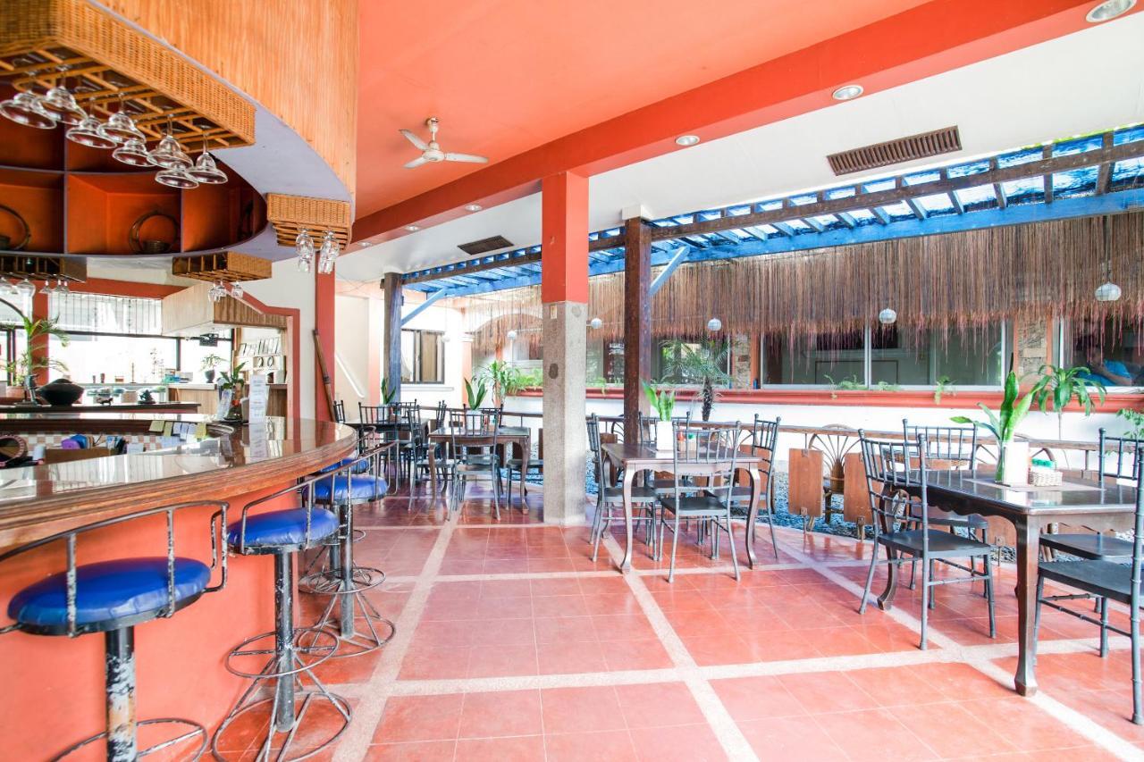 Oyo 223 Marquis Hotel And Restaurant Angeles Exterior photo