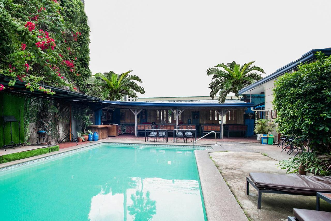 Oyo 223 Marquis Hotel And Restaurant Angeles Exterior photo